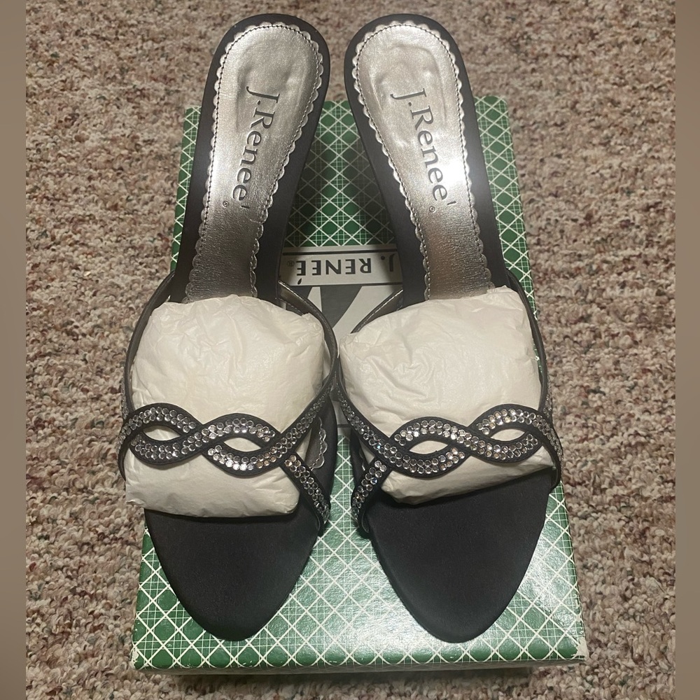 Woman’s size 12 black with sequins J. Renee heel